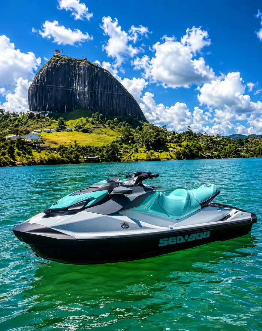 Jet Ski de lujo frente a la Piedra del Peñol